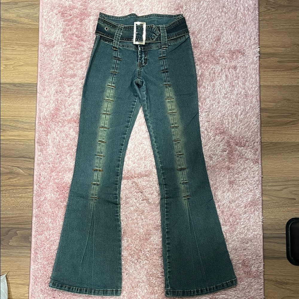 Stylish Women's Flared Jeans